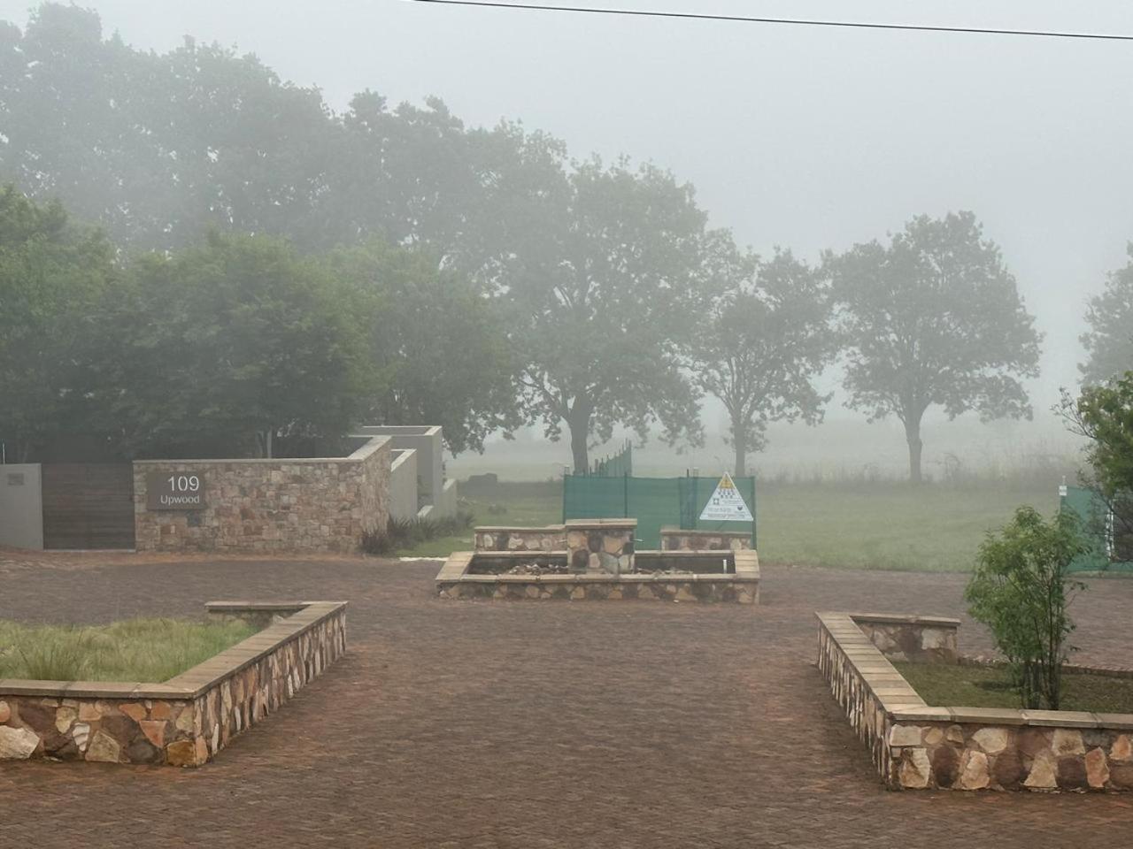 Stone Creek Mountain Lodge Dullstroom Exterior foto